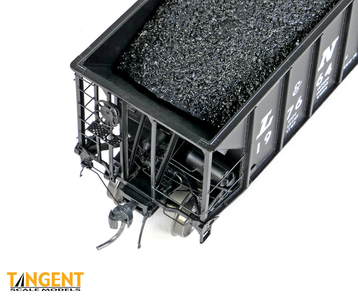 Tangent Scale Models HO 32016-18 Bethlehem Steel 3350CuFt Quad Coal Hopper Louisville & Nashville 'Delivery White Slant 1976' LN #197545