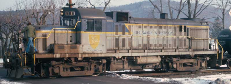 Bowser Executive Line HO 25366 DCC/ESU LokSound V5 Equipped Alco RS3-M 'Chop Nose' Delaware and Hudson Locomotive D&H #508