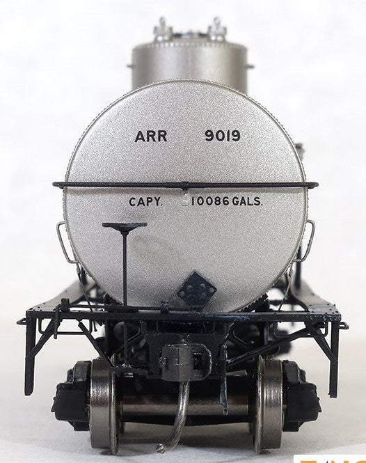 Tangent Scale Models HO 19066-06 General American 1917-design 10,000 Gallon Insulated Tank Car Alaska Railroad '1955+' ARR #9019
