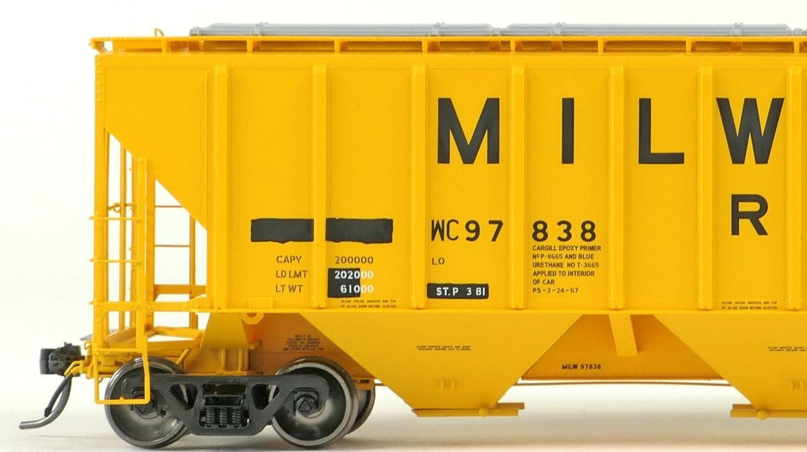 Tangent Scale Models HO 21037-01 Pullman-Standard PS-2 4427 High Side Covered Hopper Wisconsin Central 'Ex-Milwaukee Restencil 1987+' WC #97838