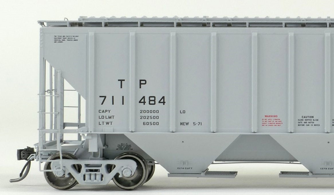 Tangent Scale Models HO 21038-05 Pullman-Standard PS-2 4427 High Side Covered Hopper Texas and Pacific 'Delivery Gray 5-1971' TP #711571