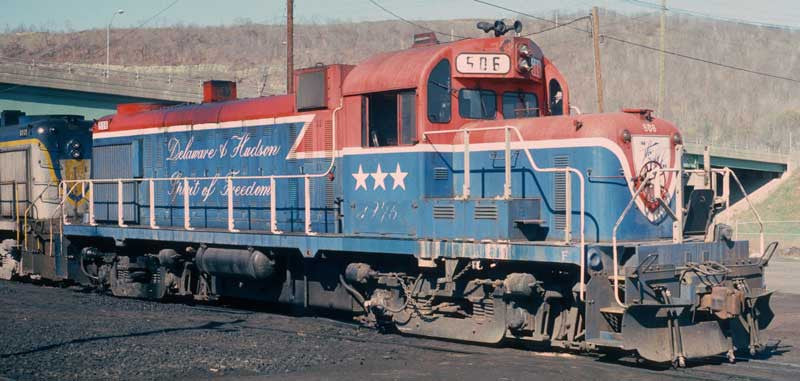 Bowser Executive Line HO 25371 DCC Ready Alco RS3-M 'Chop Nose' Delaware and Hudson Locomotive D&H #506 'Bicentennial'
