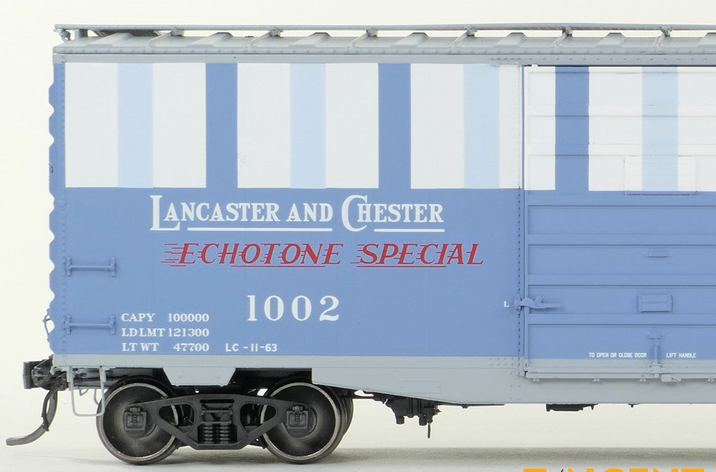 Tangent Scale Models HO 26016-01 Pullman-Standard 40′ PS-1 9′ Door Boxcar Lancaster & Chester "Echotone Special 1963+" L&C #1002