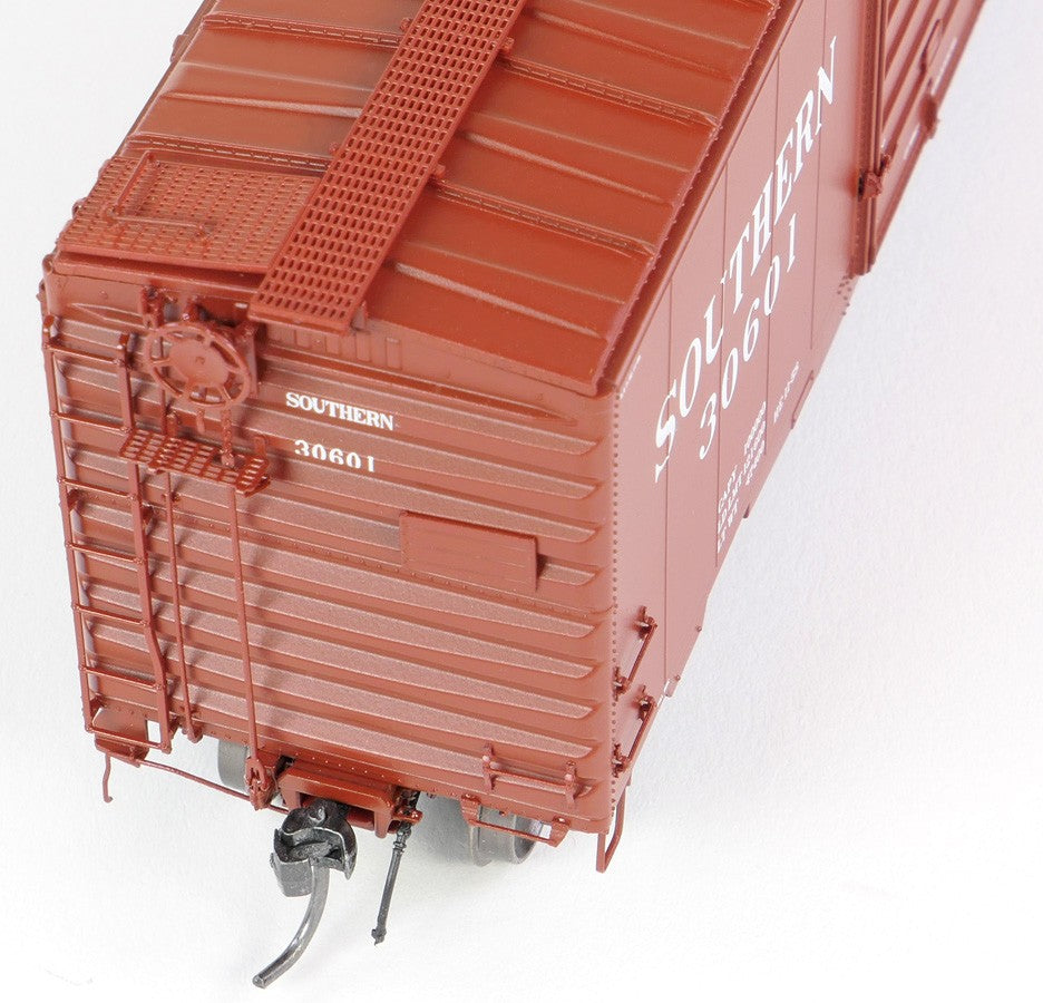 Tangent Scale Models HO 26017-01 Pullman-Standard 40′ PS-1 9′ Door Boxcar Southern "Repaint 1958+" SOU #30558