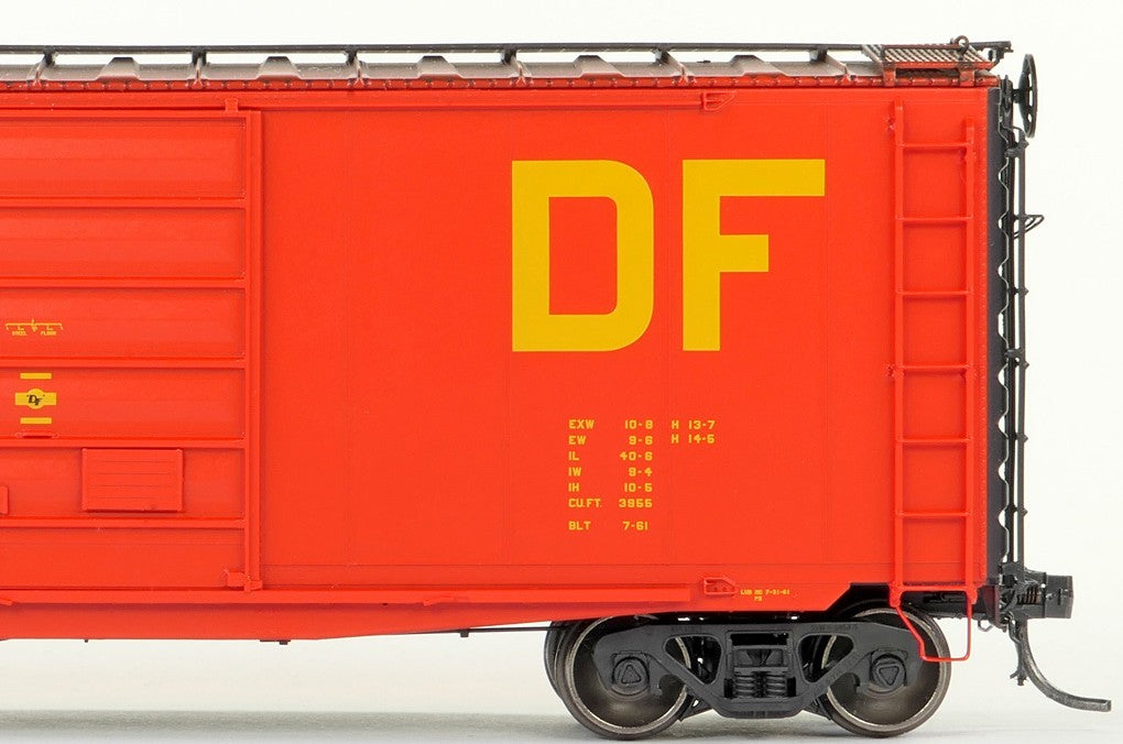 Tangent Scale Models HO 26025-02 Pullman-Standard 40′ PS-1 9′ Door Boxcar Missouri–Kansas–Texas "Delivery 7-1961" M-K-T #943