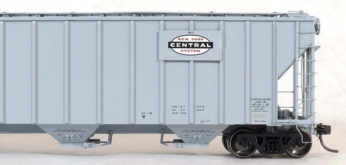 Tangent Scale Models HO 28111-03 General American 4700 Covered Hopper New York Central 946H 'Delivery Gray 1-1965' NYC #886209