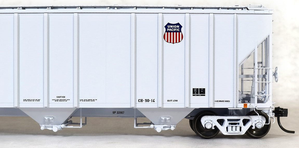 Tangent Scale Models HO 28112-04 General American 4700 Covered Hopper Union Pacific 'Gray Repaint 1989' UP #22928
