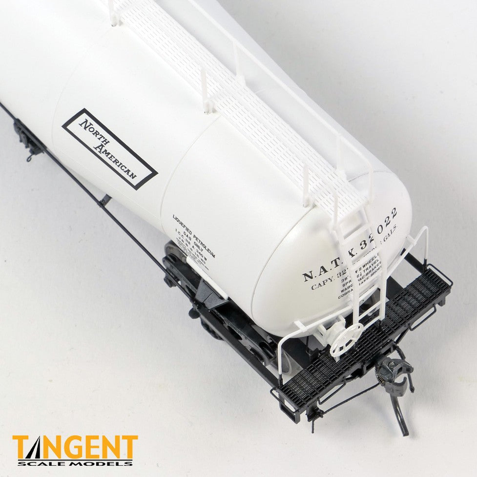 Tangent Scale Models HO 31160-04 NACC 1963 Design 33,000 Gallon Dual Diameter LPG/AA Tank Car NATX 'White Lease Delivery 1963' NATX #32022