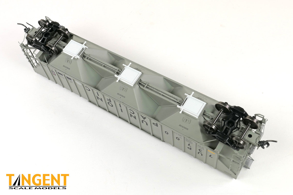 Tangent Scale Models HO 36374-01 PS4750 Covered Hopper Union Pacific 'CH-100-28 With Conspicuity' UP #73700