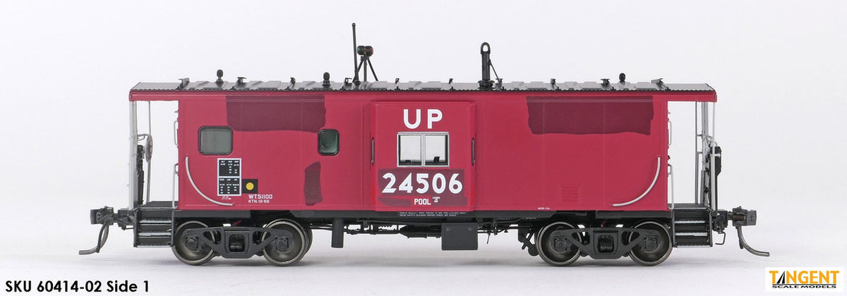 Tangent Scale Models HO 60414-02 ICC Bay Window Caboose Chicago & Northwestern Lease 1980+ w/ FRA Red Light UP #24506