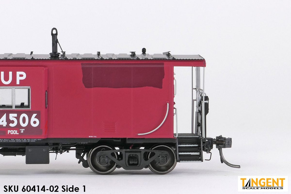 Tangent Scale Models HO 60414-02 ICC Bay Window Caboose Chicago & Northwestern Lease 1980+ w/ FRA Red Light UP #24506
