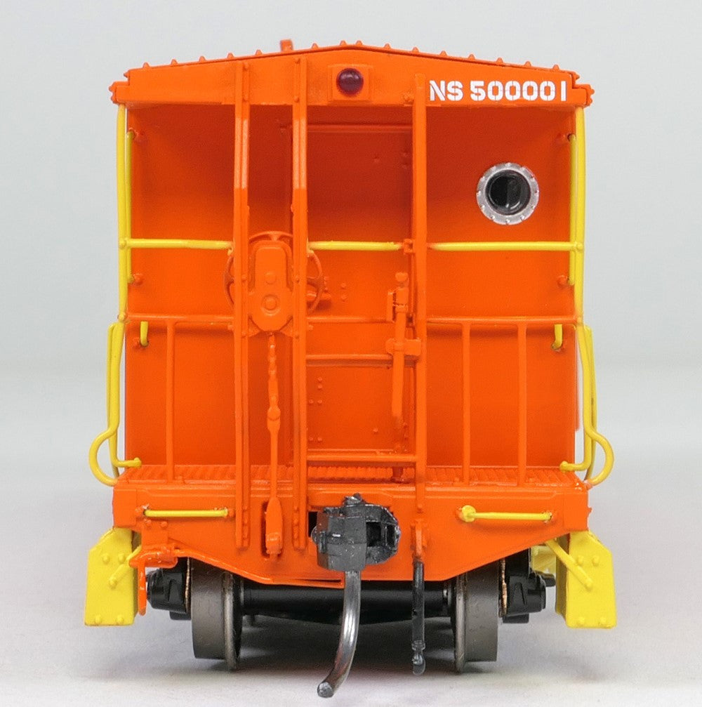 Tangent Scale Models HO 60614-01 Southern Railway Gantt Bay Window Caboose Norfolk Southern 'MOW Ballast Train Service 1992' NS #500001MW