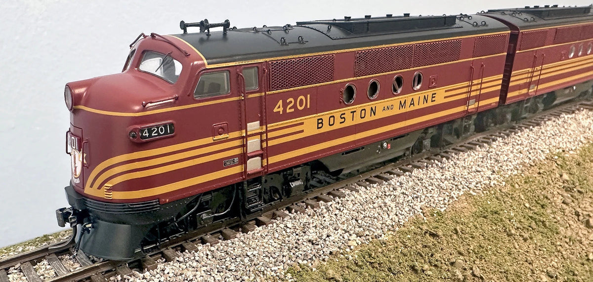 Rapido Trains Inc HO 53009 DCC Ready EMD FT A+B Locomotive Set Boston & Maine "Maroon Scheme" B&M #4201A + 4201B