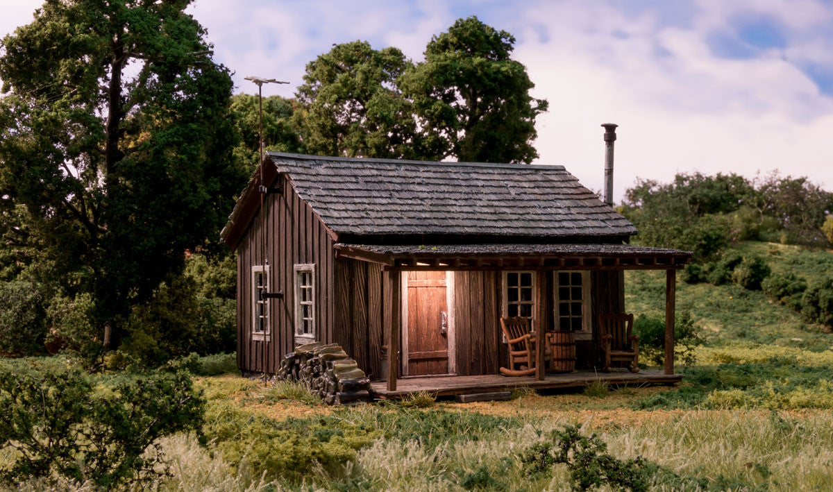 Woodland Scenics HO BR5065 Built Up Rustic Cabin