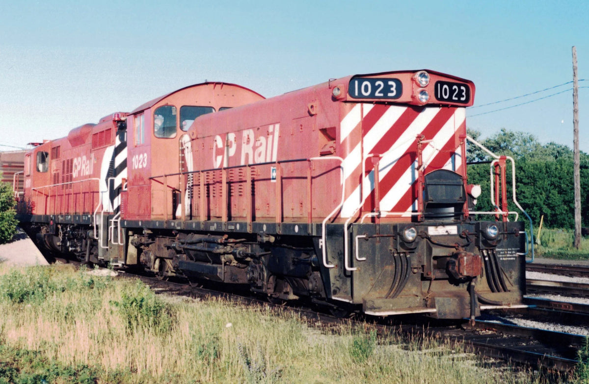 Rapido Trains Inc HO 54020 DCC Ready GP9u Locomotive Mother+Slug Set StL&H #1625 + 1010