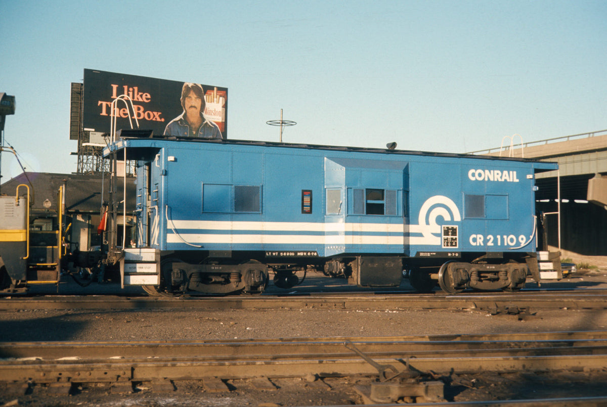 Tangent Scale Models HO 60713-01 Erie ICC Bay Window Caboose Conrail N7D 'Blue Repaint 6-1976' CR #21108