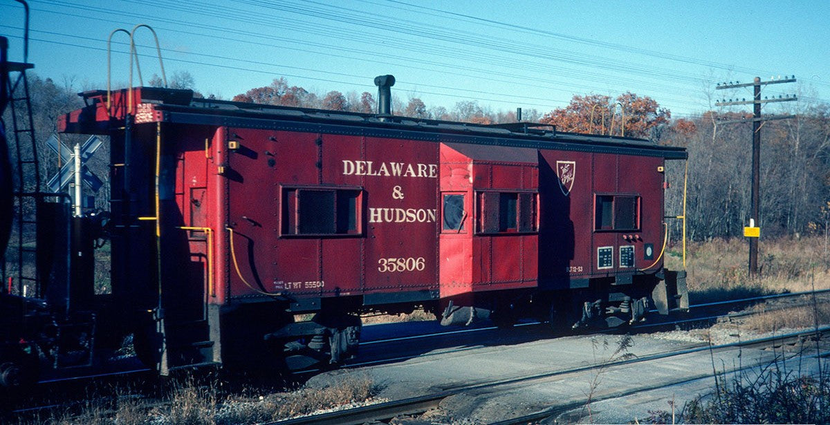 Tangent Scale Models HO 60716-01 Erie ICC Bay Window Caboose Delaware & Hudson 'Simple Repaint 1980+' D&H #35806