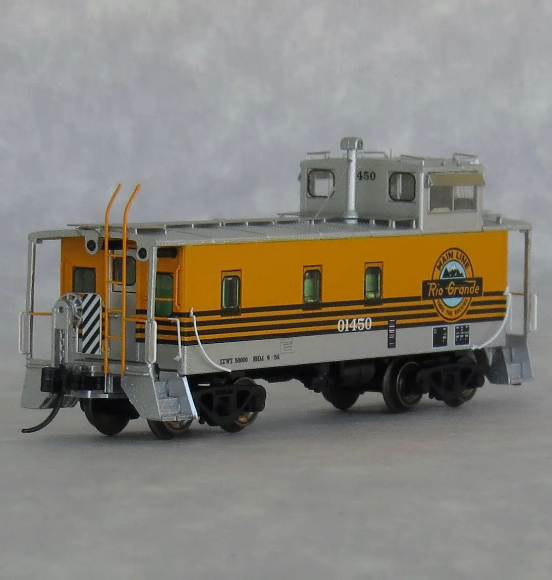 Trainworx N 3140150DCC DCC Equipped DRGW 1400-Series Steel Cupola Caboose Denver & Rio Grande Western '4 stripe scheme' DRGW #01450