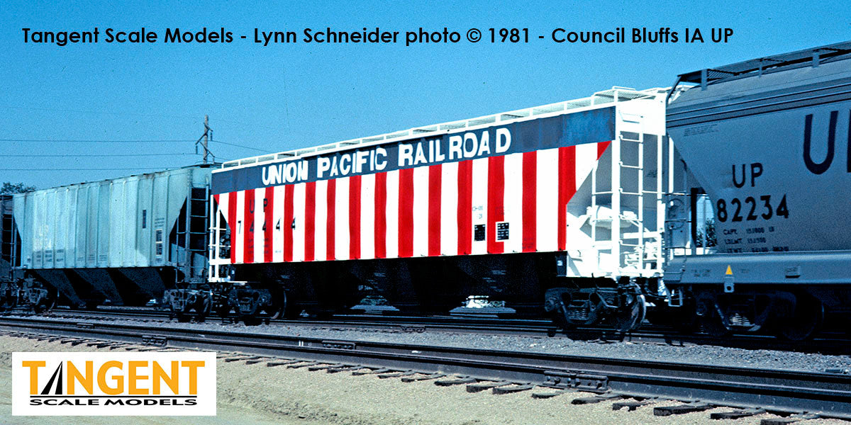 Tangent Scale Models HO 20088-01 PS4750 Covered Hopper Union Pacific 'Bicentennial CH-100-28 1974' UP #7444