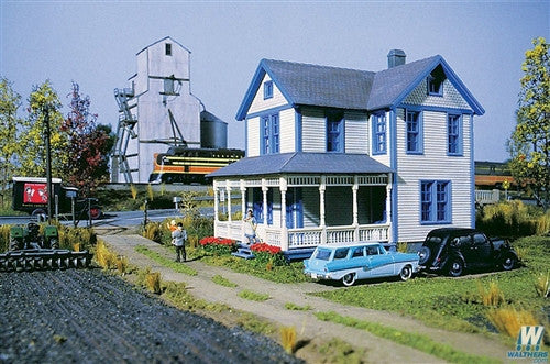 Walthers Cornerstone HO 933-3651 Aunt Lucy's House - Kit