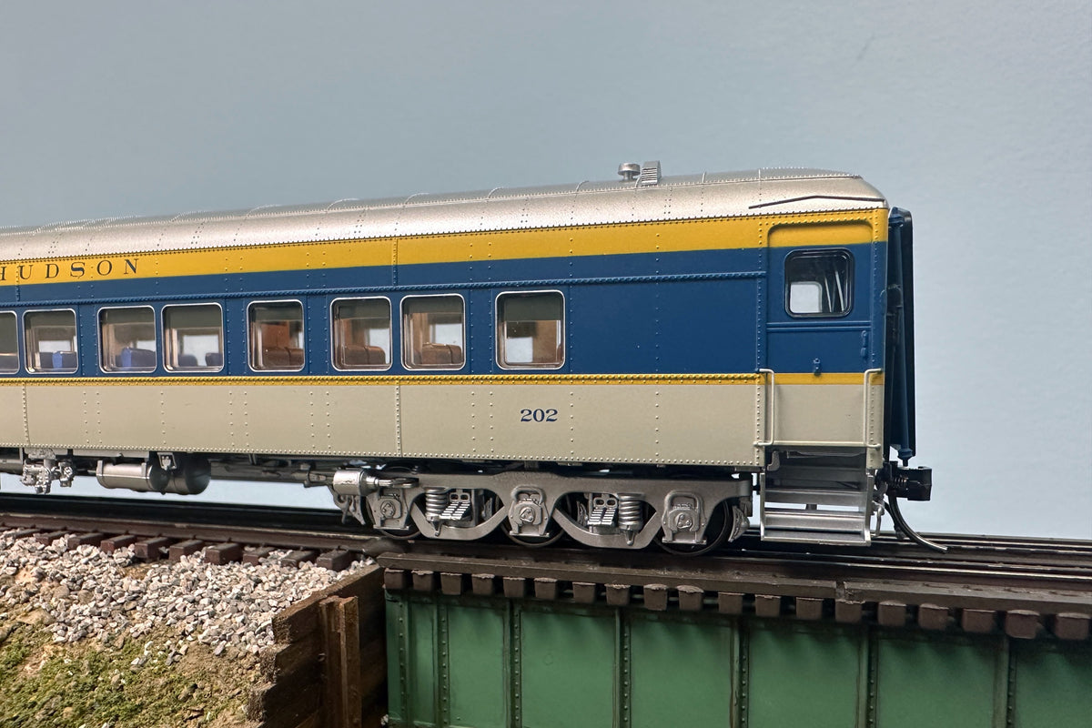 Rapido Trains Inc HO 125013 Balloon Top Coach Delaware & Hudson "Blue/Yellow/Gray Scheme" D&H #202 "Lake Placid"