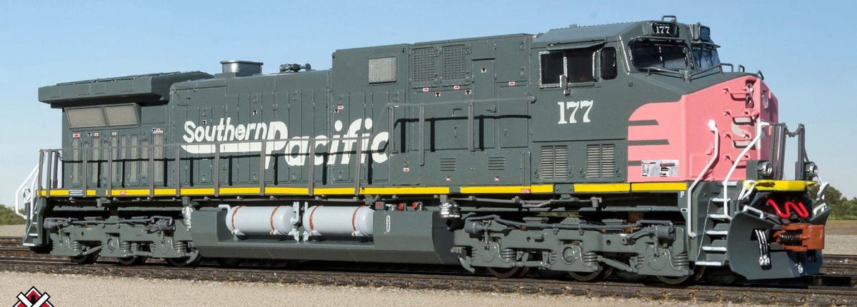 ScaleTrains Rivet Counter N SXT39136 DCC Ready GE AC4400CW Locomotive Union Pacific ex-Southern Pacific Faded UP #177