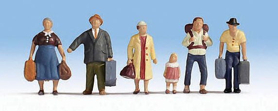 Walthers SceneMaster HO 949-6040 Passengers Ready to Board - 6 pcs