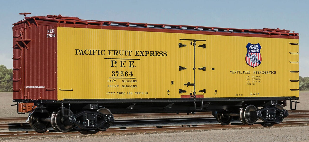 ScaleTrains Fox Valley Models HO SXT15091 PC&F R-40-2 Wood Reefer Pacific Fruit Express/Southern Pacific PFE #37564