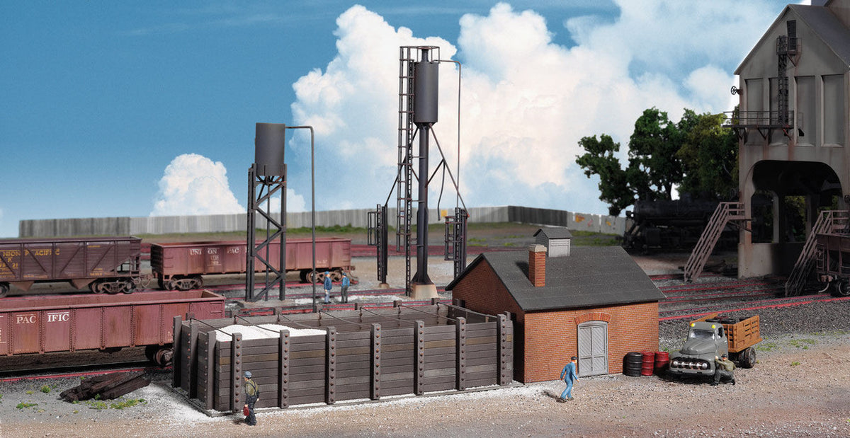 Walthers Cornerstone HO 933-3182 Sanding Towers & Drying House - Kit