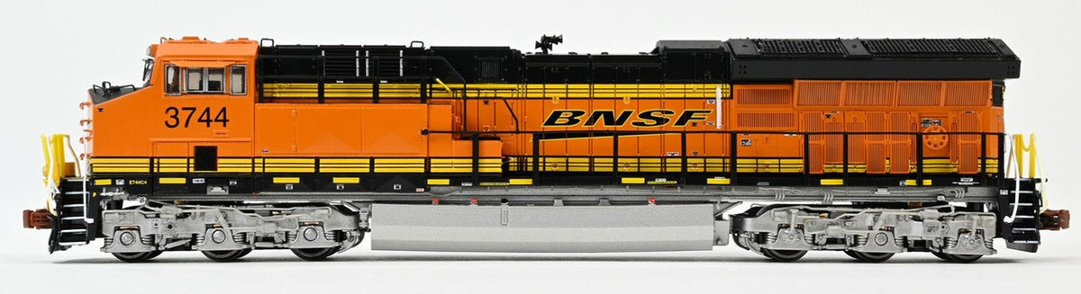 ScaleTrains Rivet Counter N SXT40434 DCC Ready GE ET44C4 Locomotive BNSF 'Heritage III' #3744