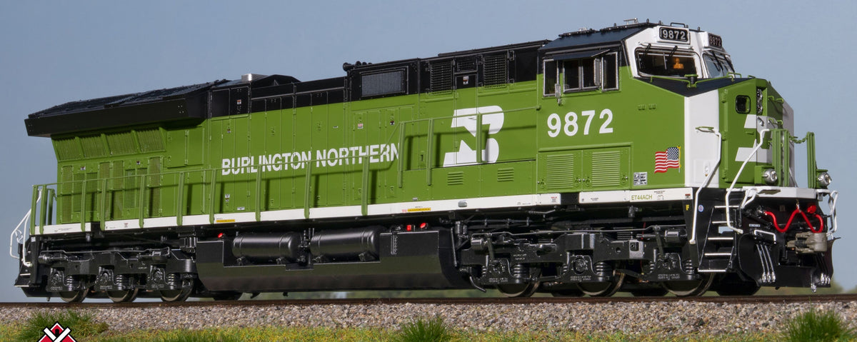 ScaleTrains Rivet Counter HypoTypical HO SXT40569 DCC/ESU Loksound 5 Equipped GE ET44ACH Locomotive Burlington Northern/White Face BN #9887