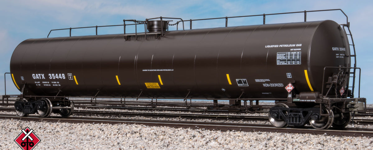 ScaleTrains Rivet Counter HO SXT42413 ARI 33K Gallon Spiral Jacketed Tank Car General American Transportation/LPG/Early GATX #35486